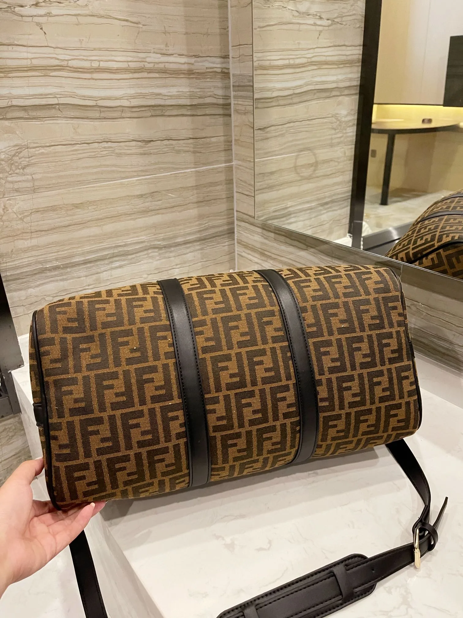 EN   Designer bags by Fendi 232